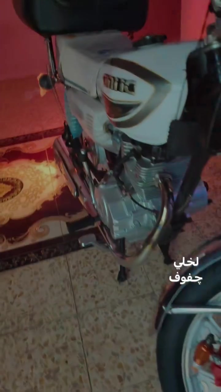 سيفان خمسة كير رقم  سنويه نجف راسك بارد من لمرور😂 موديل٢٦ صارلها ايام مكاني كوفه***********  واتساب  لايلون بيها لصندوك بس علمود مسواك لا اكثر
