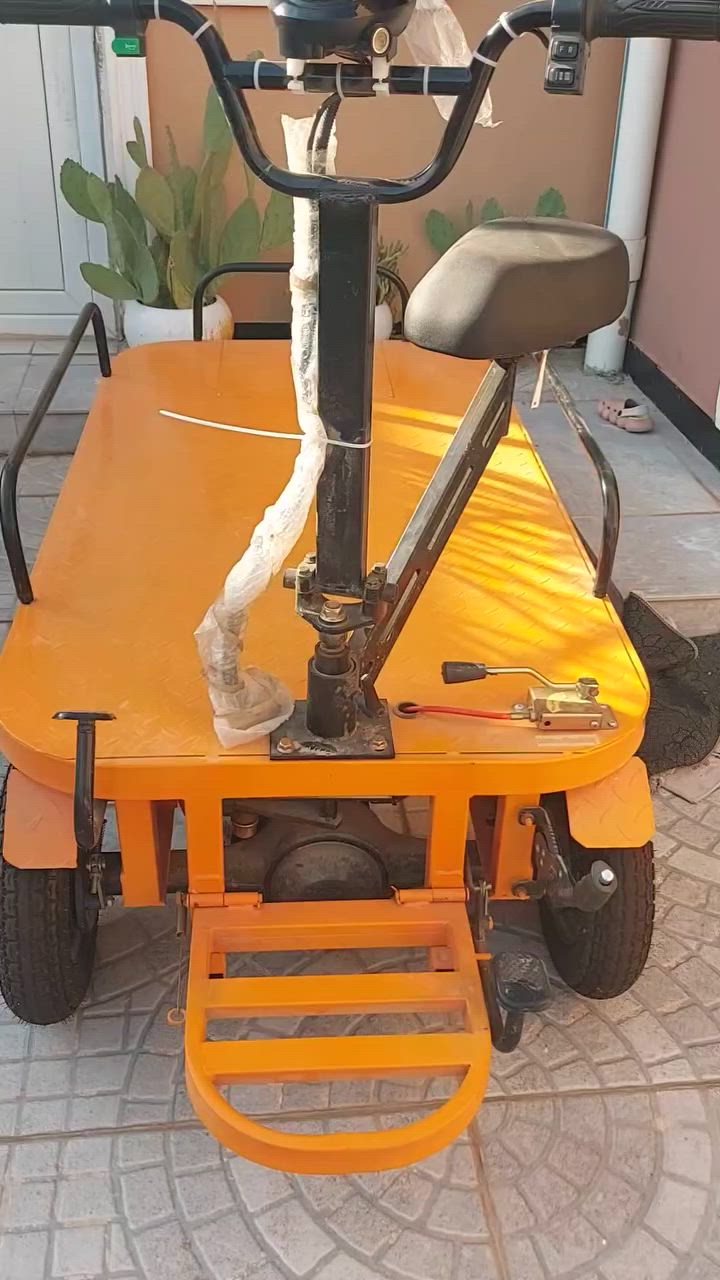 ستوته جديده مامستخدم
شحن للبيع لحمل الاغراض الثقيله
مليون و٦٠٠+964 
+964 783 770 1988
واتساب


**إذا كنت صاحب هذا الإعلان وتريد حذفه لأي سبب، رجاءا أرسل رسالة إلى الدعم الفني**
