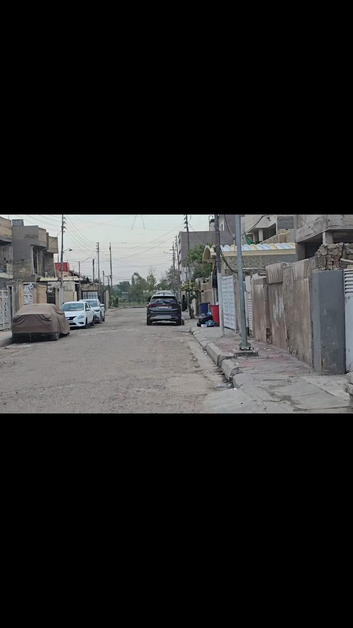 السلام عليكم
دار 🏠 المساحه ١٢٠م طابو صرف العبيدي شهداء الأولى على الشارع العام استقبال ومطبخ بالوجه صاله درج غرفه منام جوه الطابق الثاني غرفتين منام الاستفسار خاص اوالاتصال على الرقم ***********
