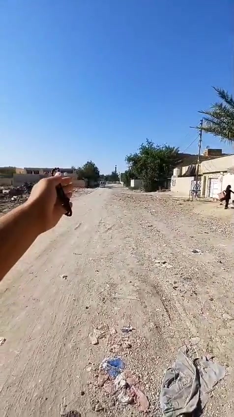 سلام عليكم بيت البيع ميتين و٢٠ متر سبع البور منطقى الربعتالاف سعر تفضل خاص وتساب ***********
