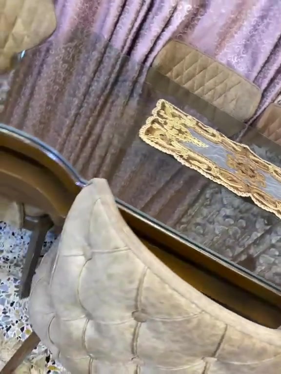 ميز طعام 4 كراسي تركي راقي جدا سعره 250 اتصال *********** بغداد رصافة
