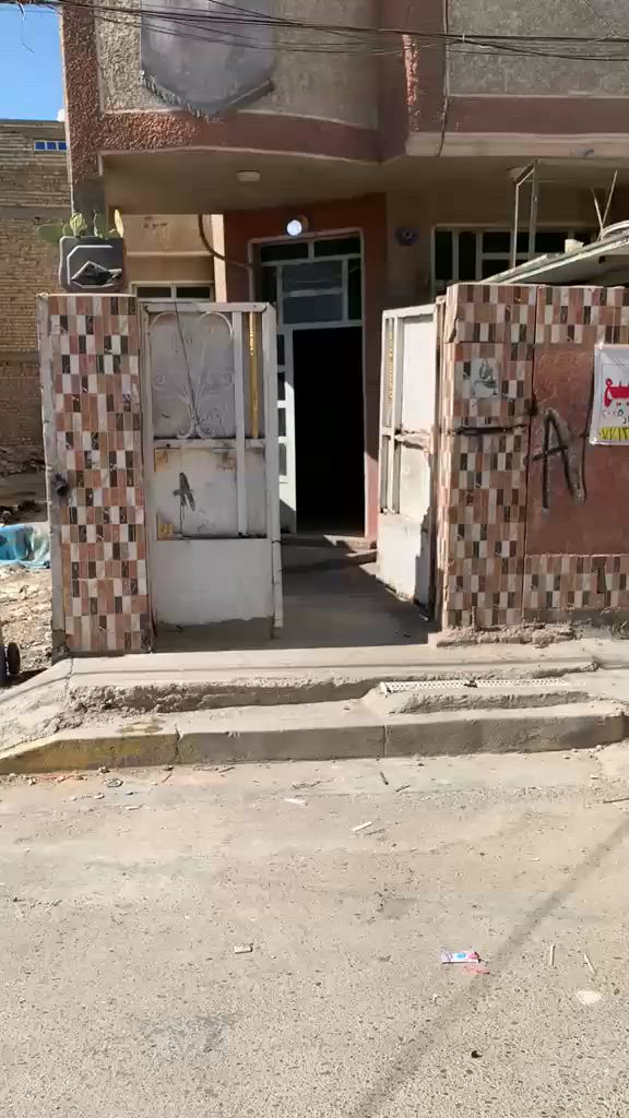 سلام بيت 100 للبيع طابقين يم ساحة علاء نجف بالزراعية
***********

