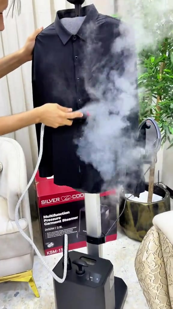 ⁨	⁨	رجع وبقوة بعد نفاد الكمية! 🔥 بسبب الطلب الكبير، أوتي البخاري من سيلفر كوك صار متوفر من جديد، والكمية محدودة! 🤩 ✔️ بخار مستمر بدون انقطاع، يعني لا تنتظر حتى يعبي أو يفصل ويرجع يشتغل… شغلك يمشي بجرّة وحدة. ✔️ خزان ماء كبير يخليك تكوي لساعات بدون تعب أو توقف. ✔️ مثالي للمشاريع، محلات الملابس، البوتيكات، والمجمعات، لأن أداءه سريع ويتحمل الشغل المتواصل. ✔️ تصميم عملي، تگدر تستخدمه عمودي لتعليق القطع أو أفقي على الطاولة حسب حاجتك. ✔️ يوفر وقتك وجهدك ويطلع الملابس مرتبة بأسرع وقت. ✔️ ماركة سيلفر كوك الأصلية. ✔️ ضمان سنة كاملة. إذا جان نفسك بيه وما لحگته قبل… هسه الفرصة رجعت، لا تنتظر حتى يخلص مرة ثانية!  العاصمة  *********** ***********
