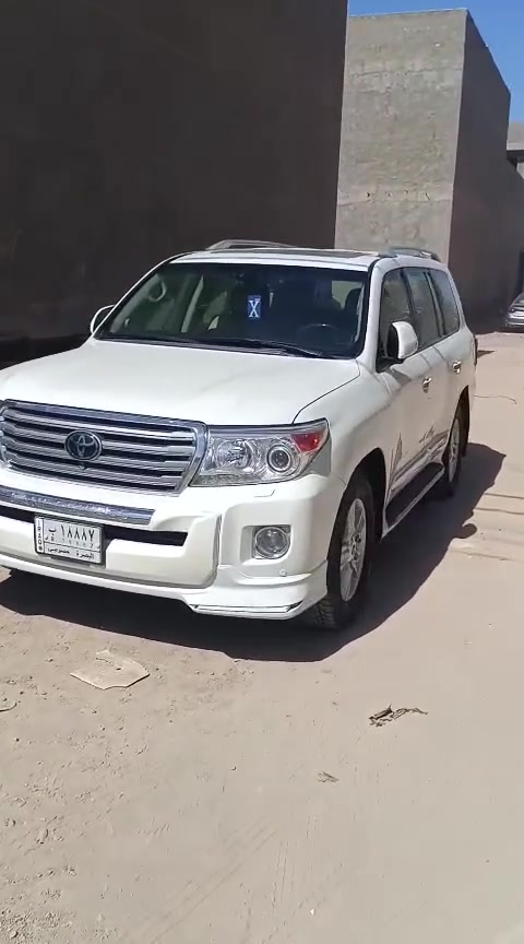 السلام عليكم لاندكروز ٢٠١٢ vxr محرك ٤٦٠٠ مواصفات لكزز
رقم بصرة مميز السيارة بيه بابين وجاملغ الامامي صبغ اثر دحجة خفيفة موجودة بالمنشور
بيع او مراوس ب لانكروز احدث
السعر ٣ شدات
مكان السيارة محافظة الديوانية ***********
