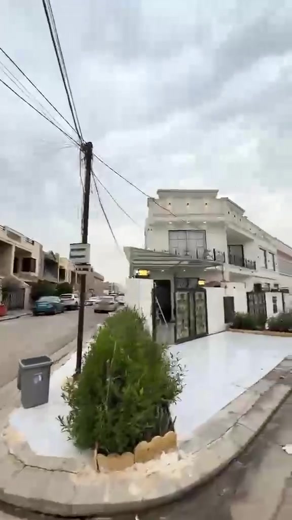 ▪️بيت ركن طابقين   للبيع▪️
في اربيل فرمان بران
قاطع 6،000

-مساحة 123م

3غرف نوم

صاله

-مطبخ حار وبارد

-صحيات 2
 
-كاونتر، 

للاستفسار اكثر اتصل على الرقم ***********

