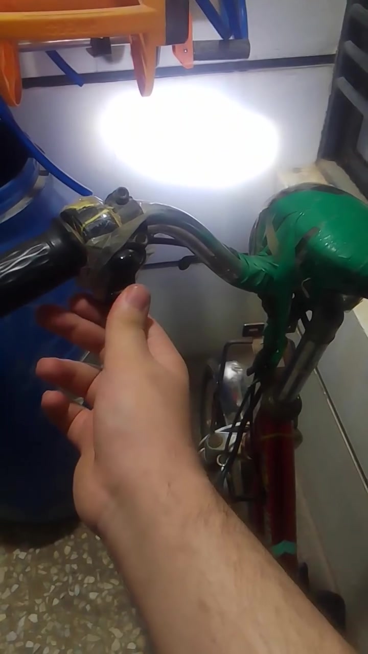 السلام عليكم بايسكل شحن بيع مستعجل سعر ٨٥ قفل العنوان الهواشه شارع زنود الست الحمداني قرب شركه علي بابا للمقاولات الرقم ***********
