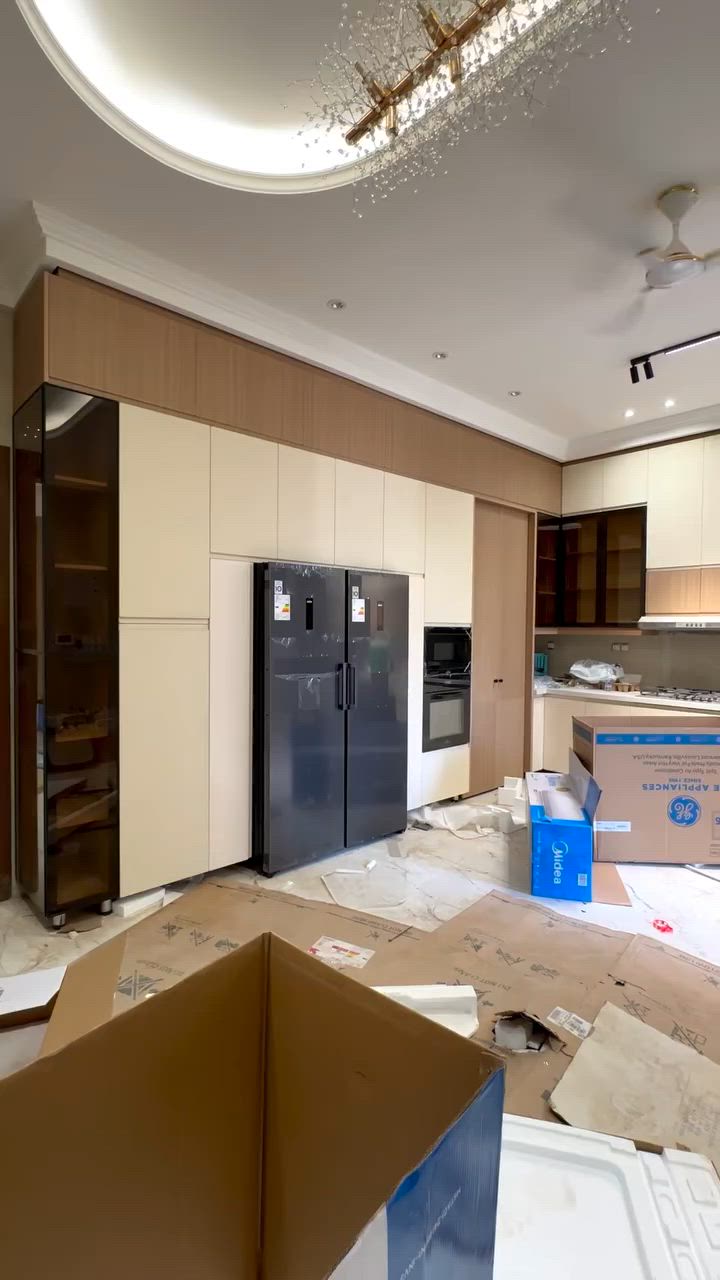 نؤمن أن النظافة ليست مظهراً
فقط بل جودة تُلاحظ وراحة تُحسّ 
***********
•
📍موقع العمل / الديوانية - ام الخيل
•
نقدم لك خدمة تنظيف احترافيه ونجعل تفاصيل منزلك اجمل
•
الموآد المستخدمة 
1-مواد الزجاج / SQUEEGEE / D15C-HOOVER🇮🇹
2-مواد الارضية / SINGLE DISC FLOOR POLISHER / DM07-HOOVERfresh🇮🇹
3-تلميع الخشب / HK4🇹🇷
4-تلميع الستانلس ستيل / SUTTER-TERGI INOX🇮🇹
#الديوانية #بناء #تنظيف #تلميع #مقاولات
