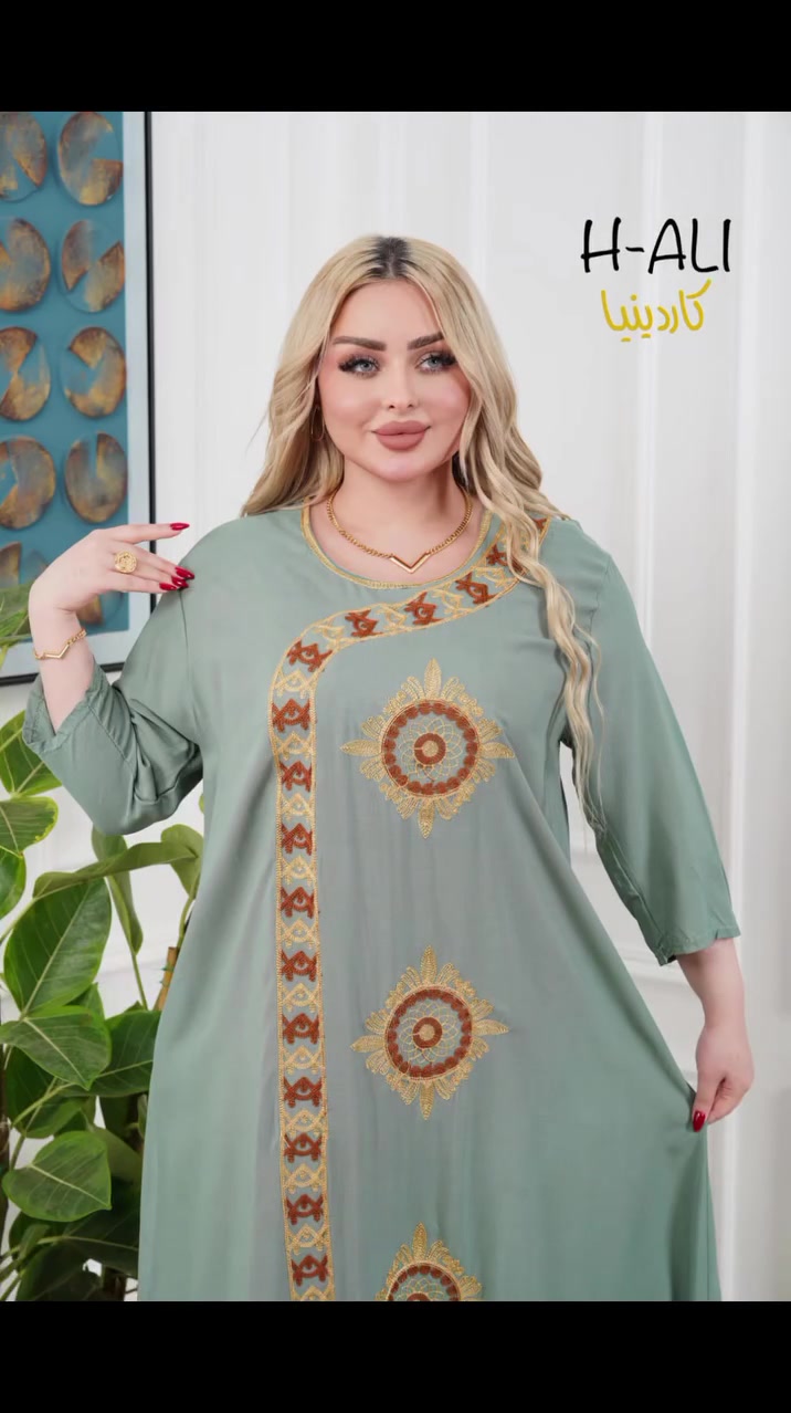 لأنكِ تستحقين الأجمل دائماً.. ✨
​وصلت حديثا  بتصميم أنيق وقماش راقي جداً يمنحكِ حضوراً مميزاً وإطلالة مفعمة بالفخامة.
​تجدونها الآن في:
🛍️ أزياء مشمشة للملابس النسائية
📍 العنوان: الديوانية - شارع برير
📞 للتواصل: ***********
