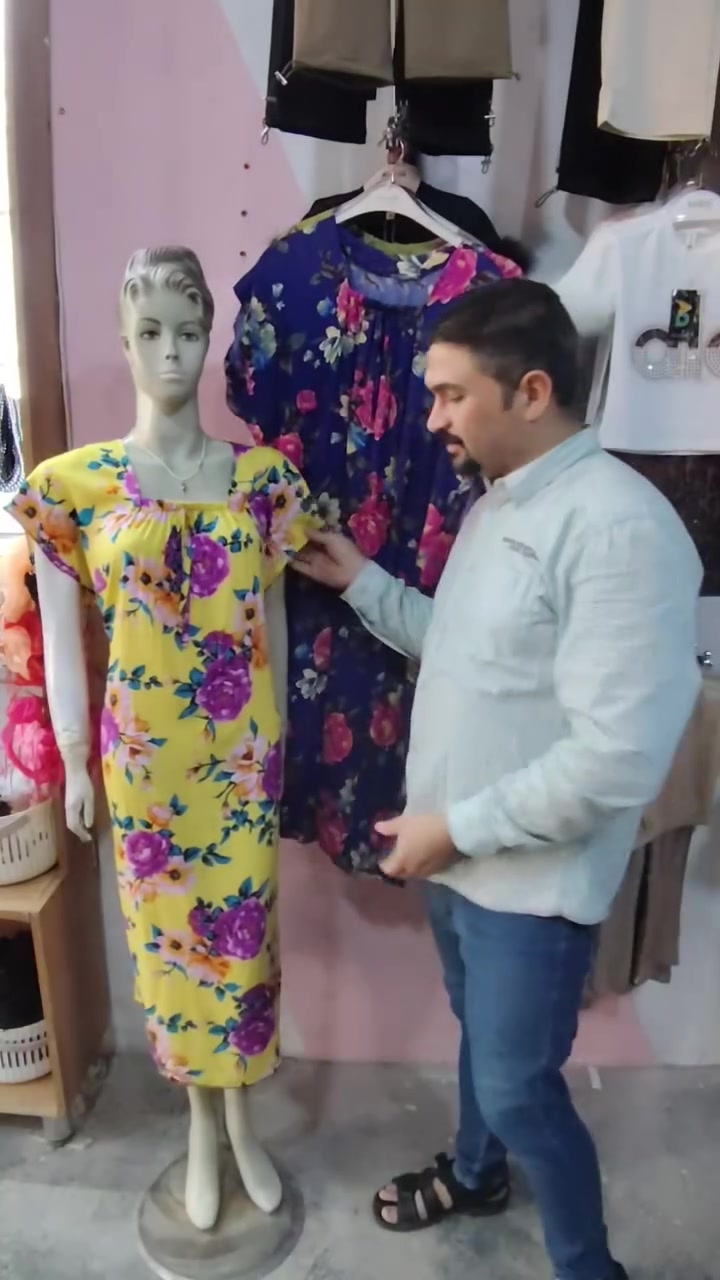 يسعد مسائكم متابعينه الغوالي 
#فقط5000
العنوان
 دور الضباط
 قرب اسواق سوران 
#مجمع_الخالدي 
***********
