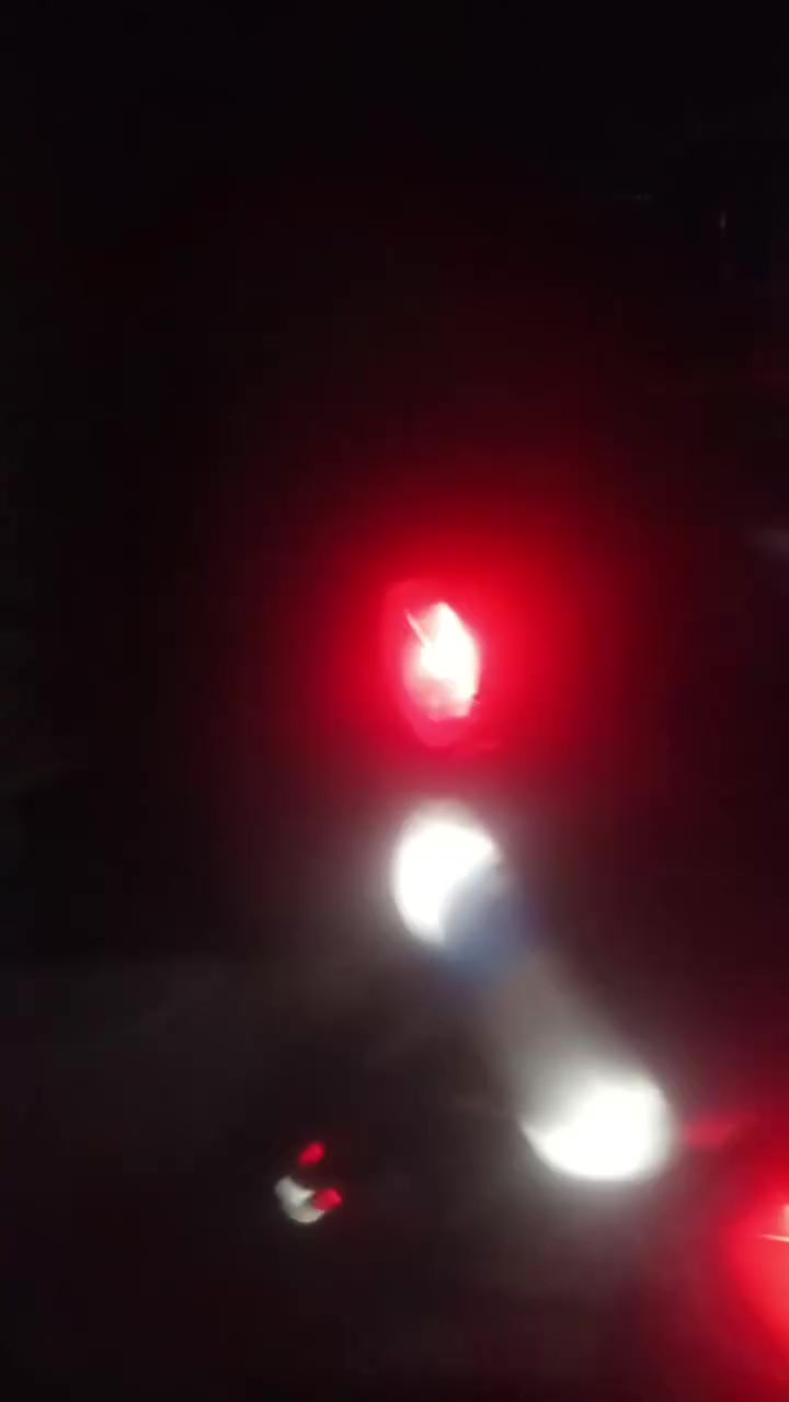 السلام عليكم مرخصت مدير الكروب هاي الدراجه للبيع محرك سونك موديل25 سبانه ما محطوطه عليه مكفوله ومن كلشي  وشاصي 25 مال سونك وكله اصلي مبدل بس تانكي والباقي كله بلاد شخط مابيهة دراجه خير من الله  ماميشه هواي من البيت للشغل جديده كلشي شغال السعر 625 المكان حله نادر2 الشراي بي خير ويدلل اوراق مال وكيل كاملات ***********
