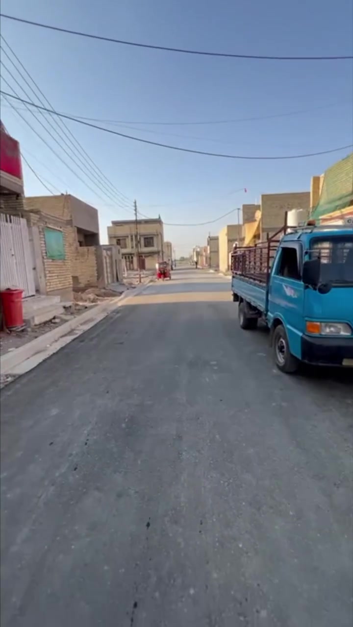 سلام عليكم دار للبيع مساحه 100متر واجهه 5نزال20 طابقين الطابق الثاني هيكل واصله مي فقط بناء حديث درجه اولى مكان زراعي الثعالبه نهايه الفورتات مقابيل جامع المحترك بظهر السده السعر 80بي مجال خدمات كامله مي كهرباء مجاري تبليط للاستفسار***********
