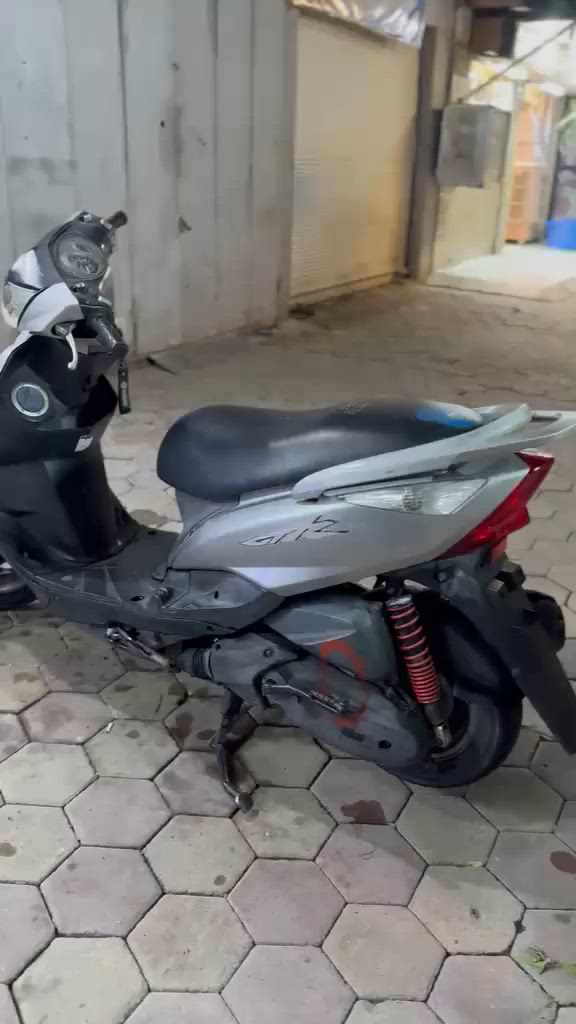 دراجه ثعلب للبيع 140 نازله من الرمبه صارلها شهر ودراجه نضيفه كلش وبرغي ممفتوح بيها مكاني بغداد الحريه


**إذا كنت صاحب هذا الإعلان وتريد حذفه لأي سبب، رجاءا أرسل رسالة إلى الدعم الفني**