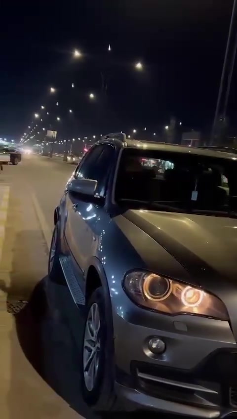 سلام عليكم
E70   X5   2007
سيارة 7 راكب 
سيارة مكفولة شرط محرك 8 سلندر 48  ومنظومة تبريد شرط مثل لاندكروز وتايرات رن فلات الامامية جوبلس خلفي بانوراما منظومة حساسات أمامية وخلفية كامرة كشنات امامية فول تحكمات ستيرن اكتف نص فره رياضي اوكس دبل سيدي شاشات 2 باتري جديد سيارة عليها ادامه كاملة حتى حجر صالنصة بيها لايت جديد منضومه زنون 
مراوس حسب القناعه 
***********
