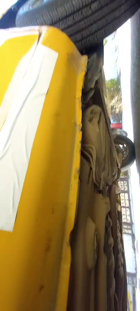 السلام عليكم
سايبا موديل ١٥ كير مكينة مكفولات 

سيارة خير من الله  لا ضربة ولا تبديل شاصي صفحة العبري معمر كهربائيات كلة شغالة رقم انكليزي سنوية لل٢٩ الزعفرانية *********** السعر ٣٠
