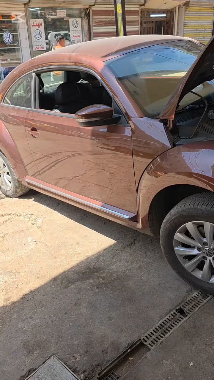 قطع غيار فولكس واكن الاصلية
متوفرة عدنا 
ومتوفر صيانة عامة لجميع سيارات vw 
متوفر برمجة سيارات +برمجة سويجات 
متوفر برمجة رادار وحدادة صدر 
صلاح كولف لتجارة قطع غيار السيارات والصيانة 
بغداد شارع النضال 
*********** قسم الادوات 🇩🇪
***********قسم الصيانة 🔧
