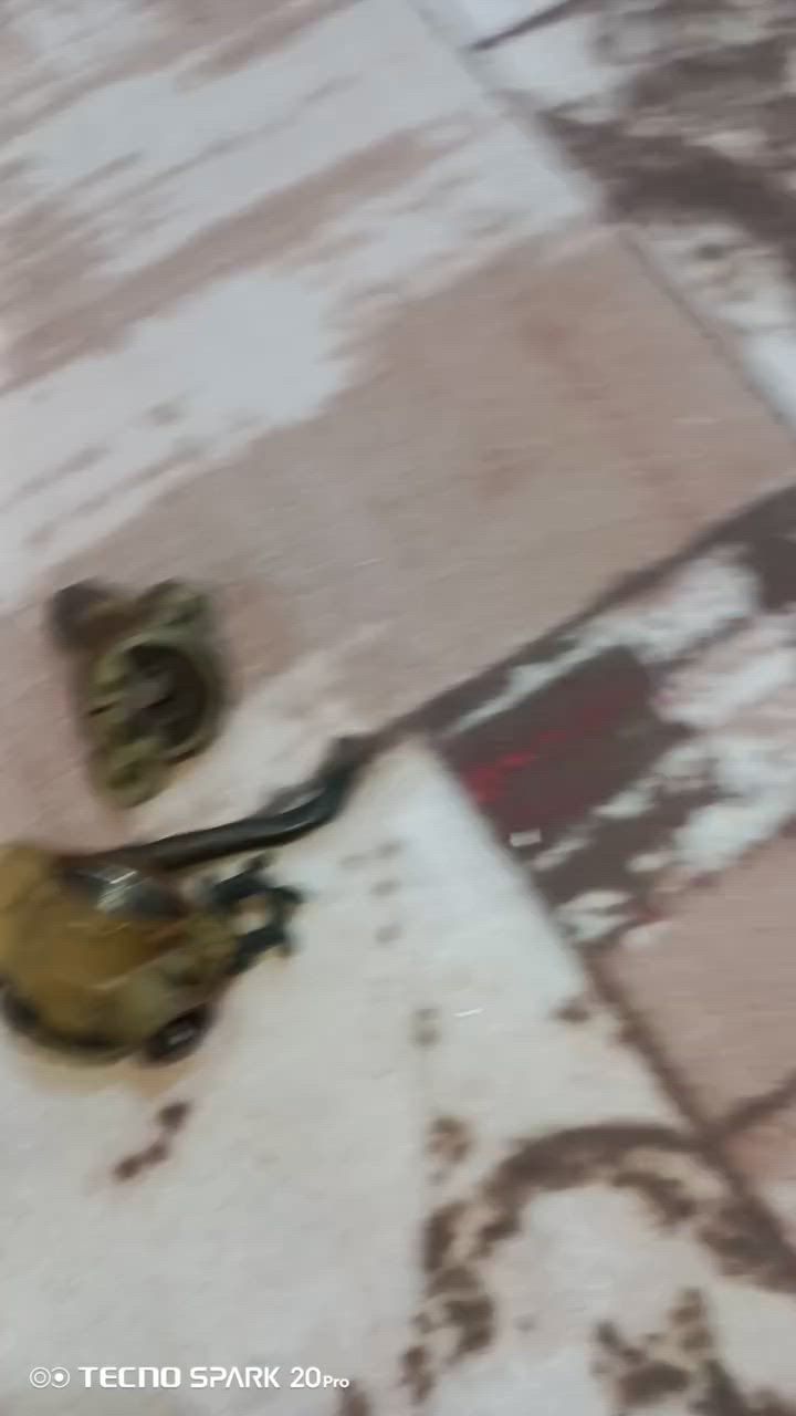 ***********
