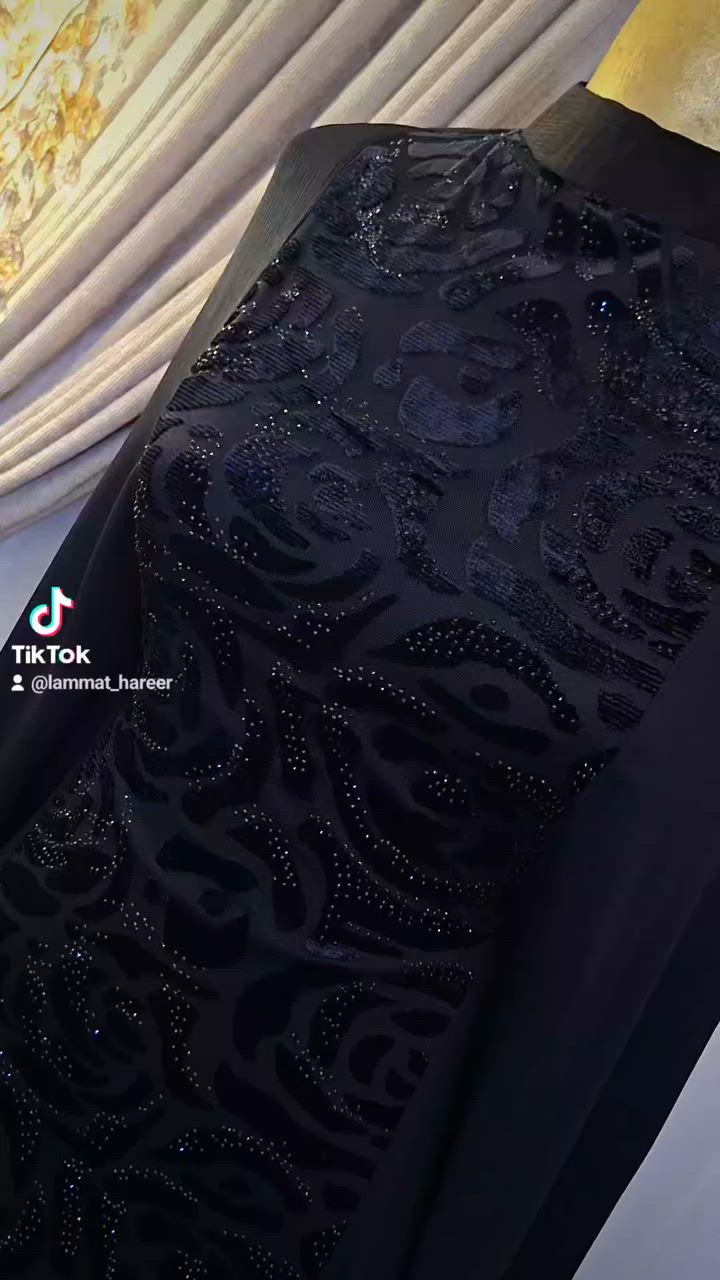 بشت محرم خامه وسواد فاحم فري سايز الطلب والاستفسار خاص
***********
