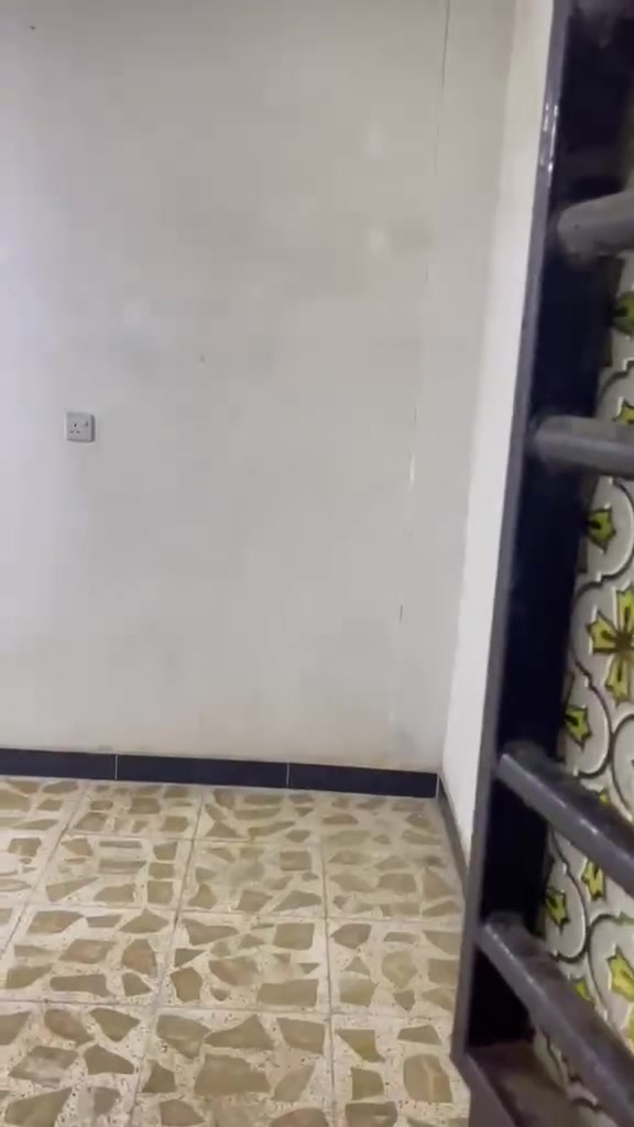 🏡 بيت للإيجار – البلديات / شارع الكهرباء
بيت للإيجار في منطقة البلديات – شارع الكهرباء، موقع مميز وقريب من جميع الخدمات.

✅ جاهز للسكن من جميع النواحي.✅ مناسب للعوائل.✅ منطقة هادئة وخدمات متوفرة.✅ ماء وكهرباء متوفرة.

📞 للاستفسار والاتصال (واتساب أو اتصال):***********
