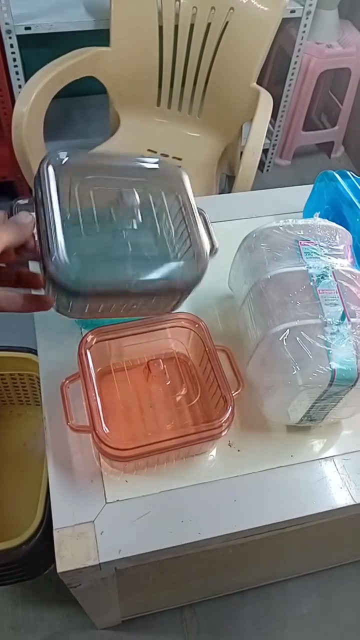 عنوانة الحصوة حي المثنى خلف مركز شرطة الحصوة مجمع الرحمة كلشي وكلاشي  ***********
