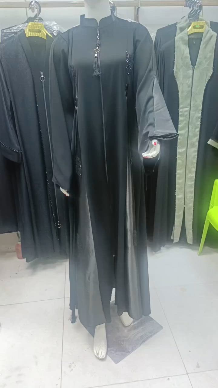 ‏خامة ناعمة، تفاصيل مدروسة، وقصة تبرز جمالج بدون مبالغة.
‏


**إذا كنت صاحب هذا الإعلان وتريد حذفه لأي سبب، رجاءا أرسل رسالة إلى الدعم الفني**