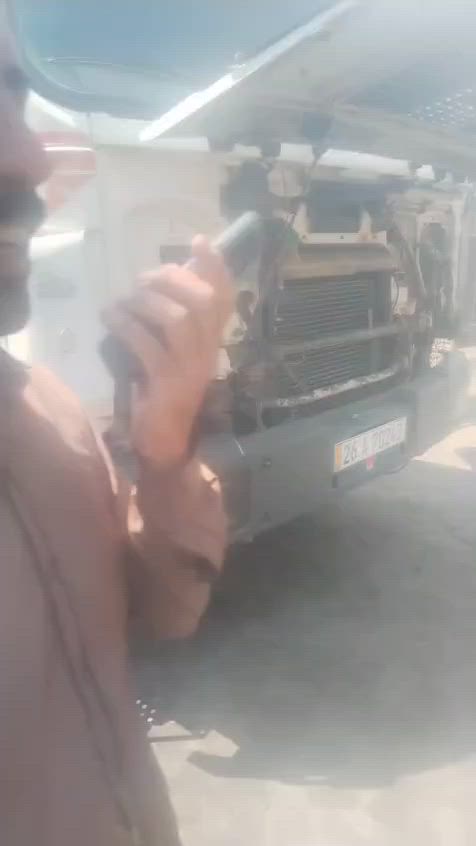 للبيع مسجله قلاب من صقر موديل 1991سنويه لل2031مشروع وطني جاهزه للعمل شرط محرك كير رفع تواير جديد حصة كاز بسمي تحويل مباشر السعر علئ الاتصال بدون احراج اتصال ***********
