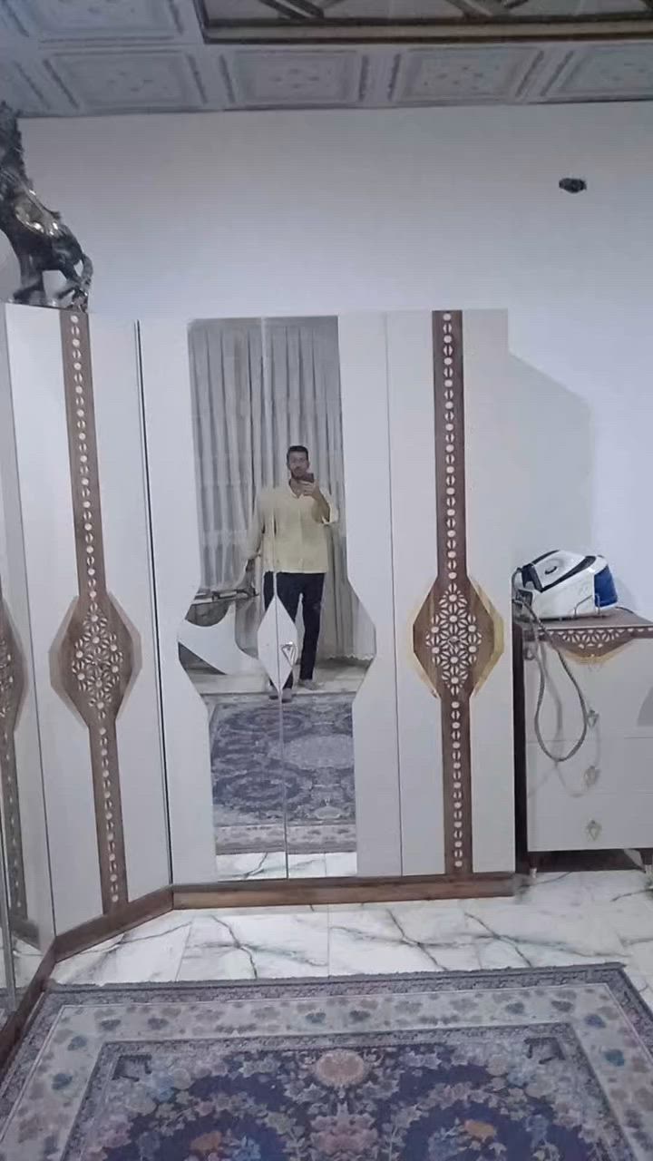 غرفة تركيا 10 قطع اخذتها ب1600
واريد ابيعها بسعر خيالي للعلم الغرفه استخدامي الشخصي يعني نضيفه شخطه مابيها 
للاستفسار ***********
