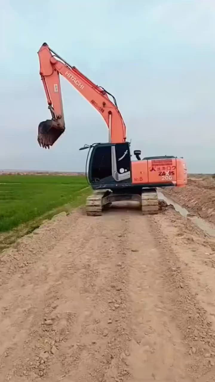 سلام عليكم حفاره زت ثري للبيع مديل 2008 حفاره جديده مامفتوح بيهه برقي عل شركه ارقام وسنويه تحويل المكان ديالى للاستفسار على رقم *********** اسيه ***********
