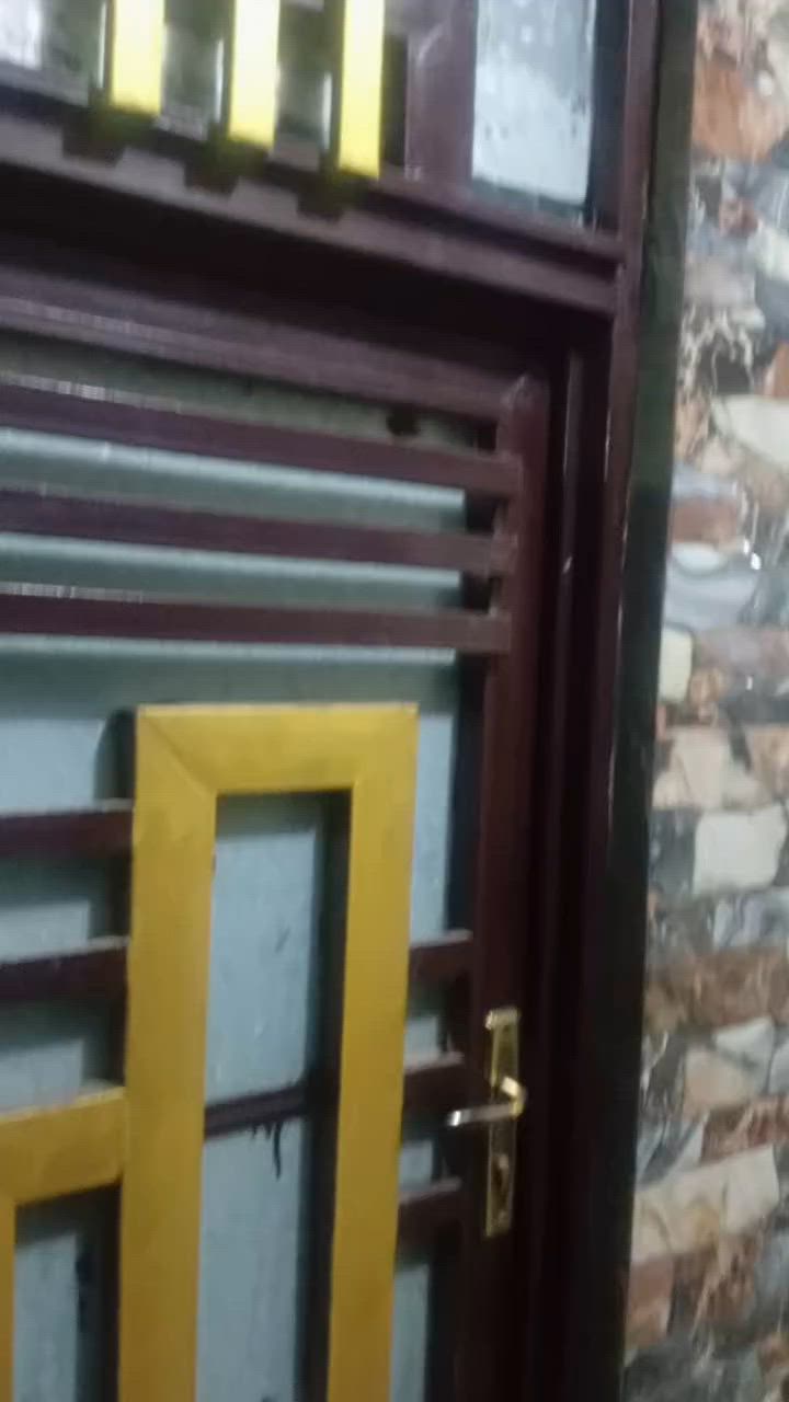 بيت ٧٥ م طابقين طابو زراعي قرار محكمه مكاتبه مع صاحب الارض قريب على شارع رئيسي سايدين ثاني بيت عن شارع سايدين مال اسواق برتقاله مقابل مستشفى الكفيل عرض شارع ٨م  يبعد عن الامام ٢ كم باقي تفاصيل وسعر  *********** خاص موجود سعر مناسب
