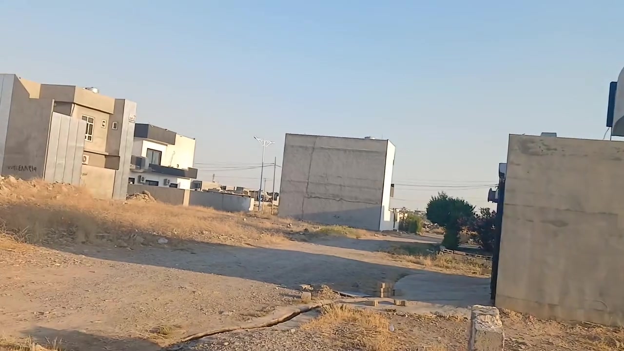 قطعه ١٠٠ متر صياده 
واصل خدمات سعر مناسب ٨ مليون 
***********
***********
