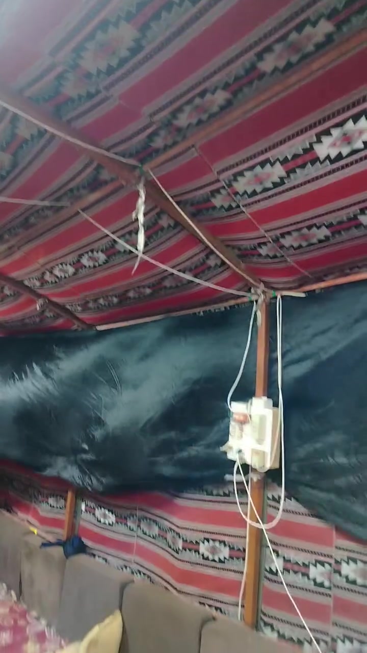 السلام عليكم
جادر للبيع طول ١٠ متر عدل كل خانه مترين جديد كلش
قماش جديد بعده صفحتين باد بل قماش
مكان كرمه علي الاستفسار ***********
الاستفسار ***********
