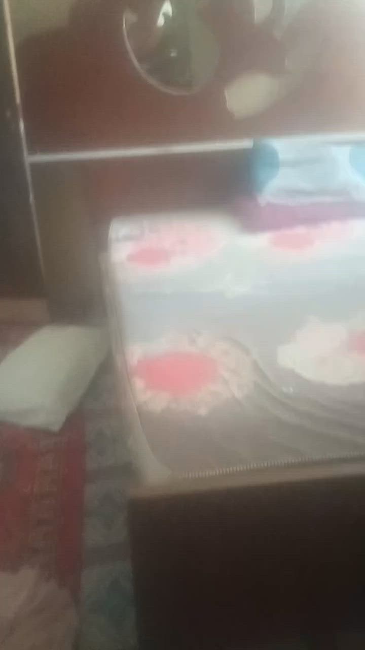 السلام عليكم غرفه مال اخشاب صاج 400 وبيها مجال ***********
