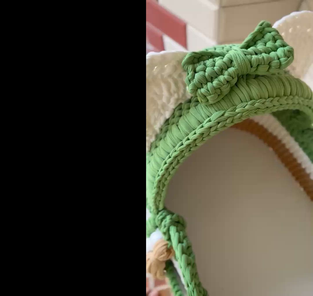 شي نظيف ومتين 
تصميم مودرن وراقي يناسب كل الاذواق 
الالوان متناسقة وتفتح النفس 🌈
مريحة وآمنة للطفل 
امانة مستخدم اسبوع واحد فقط 
السعر 100