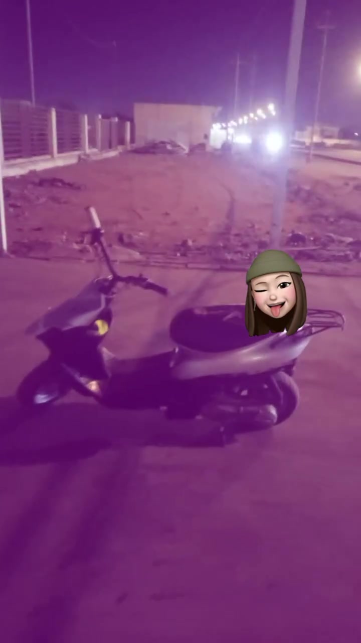 السلام عليكم دراجه للبيع نيسان 
200
***********
