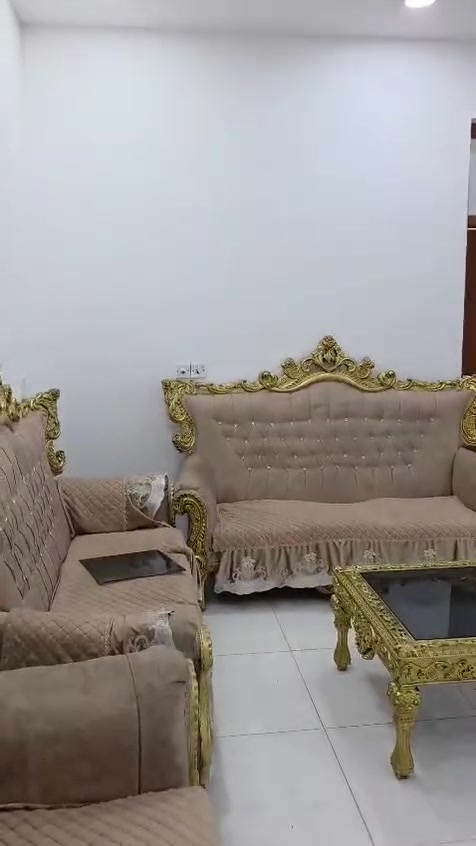شقه الايجار العنوان حي دجله ايجاره 500 مع الاثاث *********** واتساب فقط
