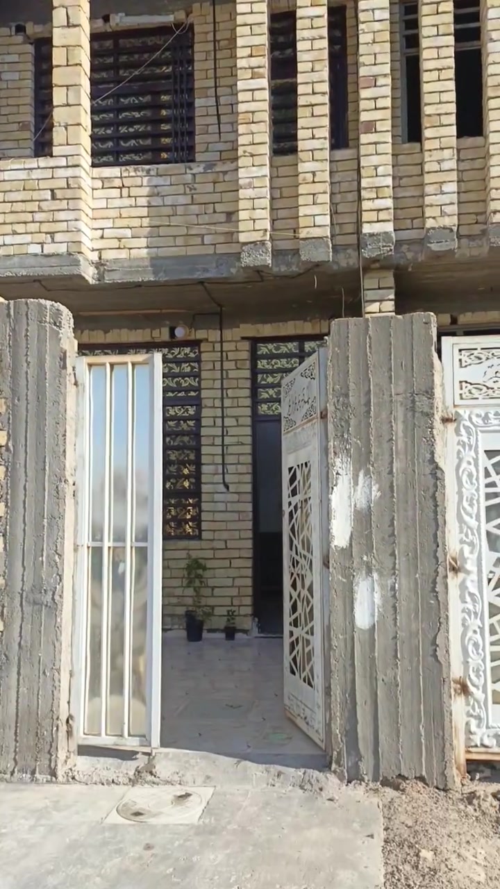 السلام عليكم بيت للبيع 81 متر على 25 ظهر الحشد ظهر ال 14 سكلات *********** مقابيلك شارع وساحه
