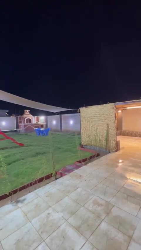 من بعد إذن صاحب الكروب 
مزرعة للبيع نص دونم مقابل مدخل 3 خلف معمل بلوك 200مليون مزرعة شغالة البيع  لان عدم تواجد خارج بلد 
***********

 إذا المبلغ مجزّأ، ماكو أي إشكال، بس راح يكون السعر مختلف.

