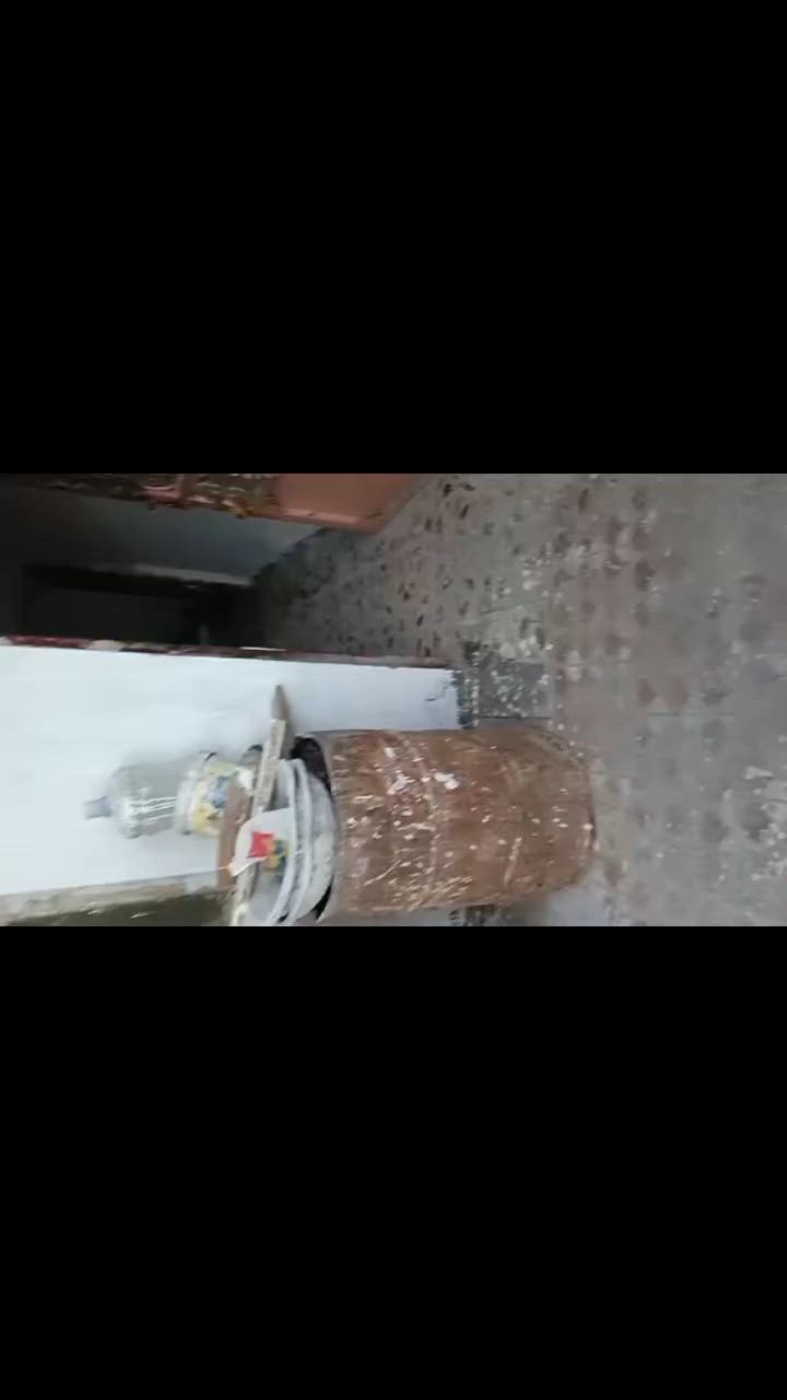 الدار للبيع بابل حي الميثاق مقابيل مول أهل الخير المساحة 70متر السعر 15وبي مجال رقم صاحب الدار ***********
