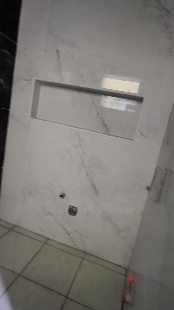 السلام عليكم ابو علي السيراميك شغل درجه اولا ستلام مهندس العمل في محافظة (( البصره  ))فقط التواصل *********** وبل خدمه
