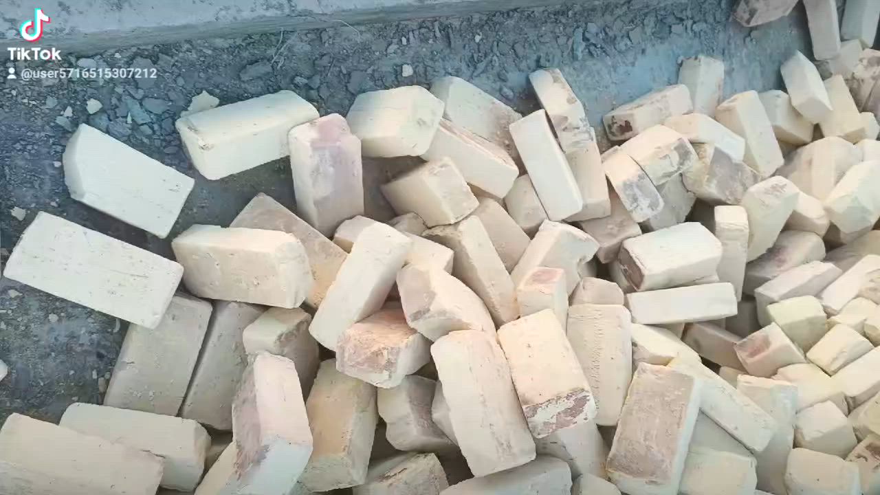 ونج بانزين متفرق لتصعيد وتنزيل مواد البناء من الطابق الأول للعاشر
***********
