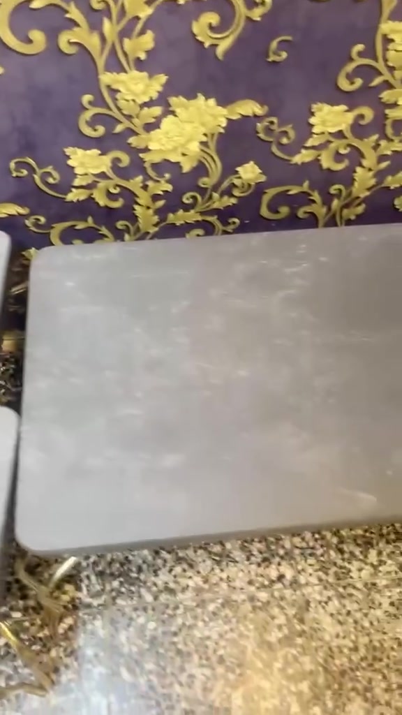 طبلات وحده كبيره 4صغار جدد طباخ ميديا 5عيون شغال فرن جداحه *********** بغداد العطيفيه واتساب او خط ما متواجد خاص
