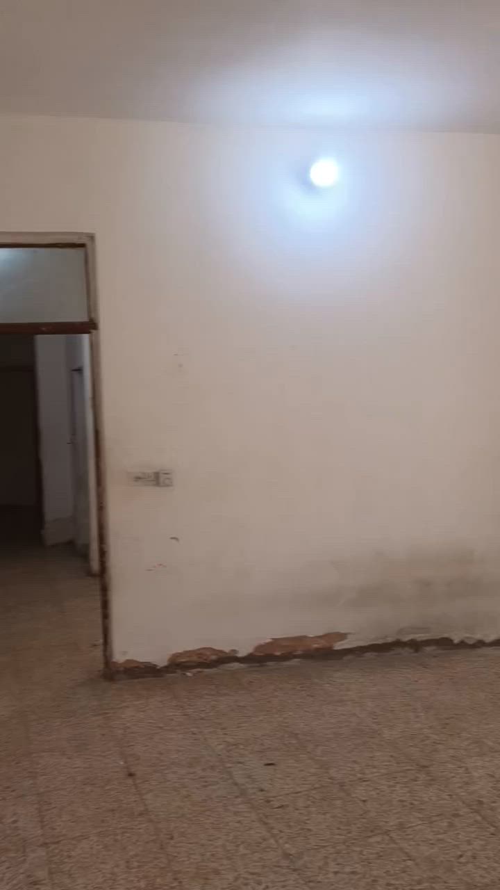 مشتمل لليجار هول ومطبخ وغرفه المكان الشعب الزراعي قرب شارع الصحه سعر اليجار 300  *********** للتفسار صاحب الدار
