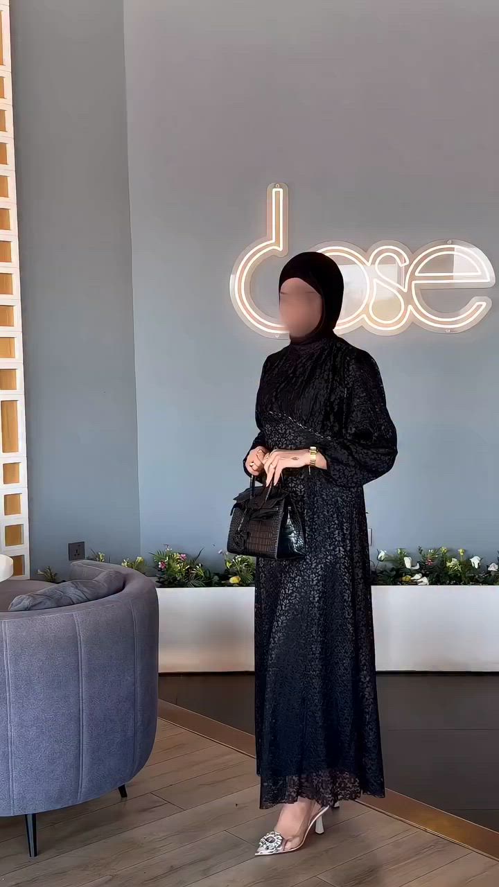 السلام عليكم متابعي الكرام نقدم اليكم احدث عروض لشهر محرم الحرام فستان اسود كيبور بكافه القياسات السعر 25فقط العنوان حله مجمع جبران مول النسائي الطابق الأرضي للحجز ومراسله واتساب ***********توجد خدمة توصيل بابل وجميع المحافظات العنوان حله مجمع جبران مول النسائي الطابق الأرضي للحجز ومراسله واتساب ***********توجد خدمة توصيل
