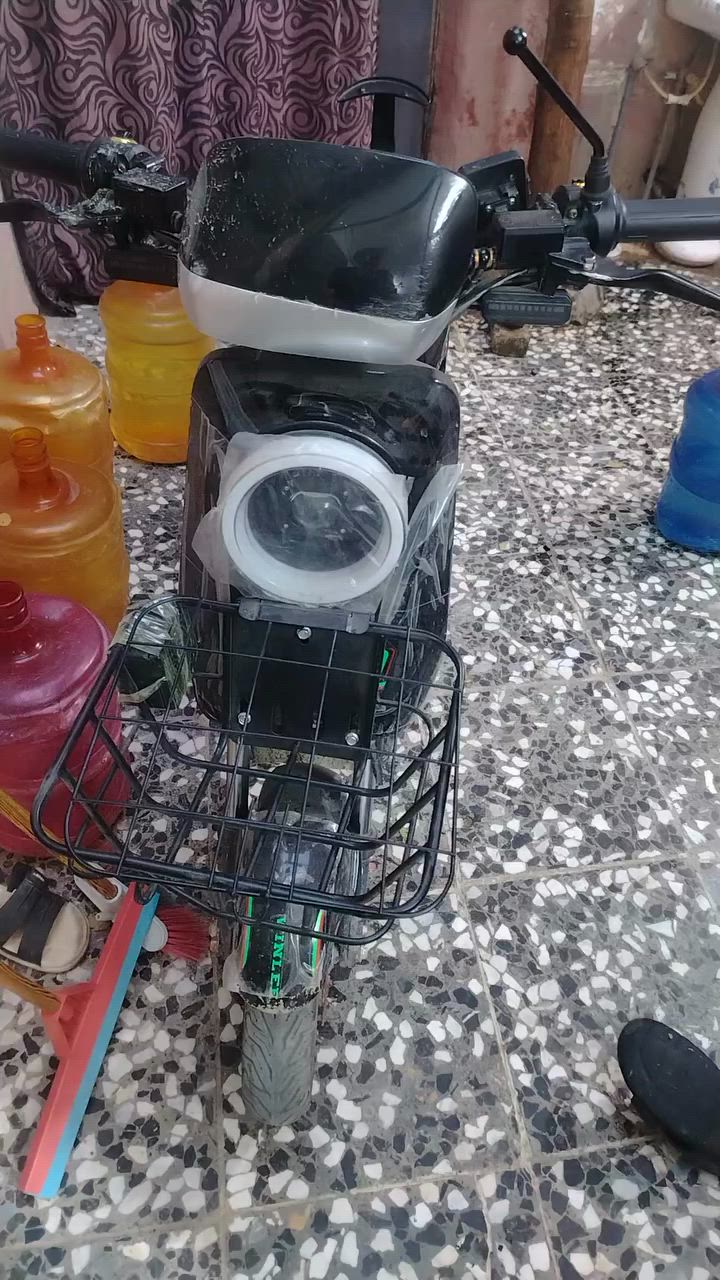 من رخصت الادمن اقل الشهر من شرائها بيع مستعجل ٤٠٠ الف بيه مجال قليل رقم الهاتف ***********
