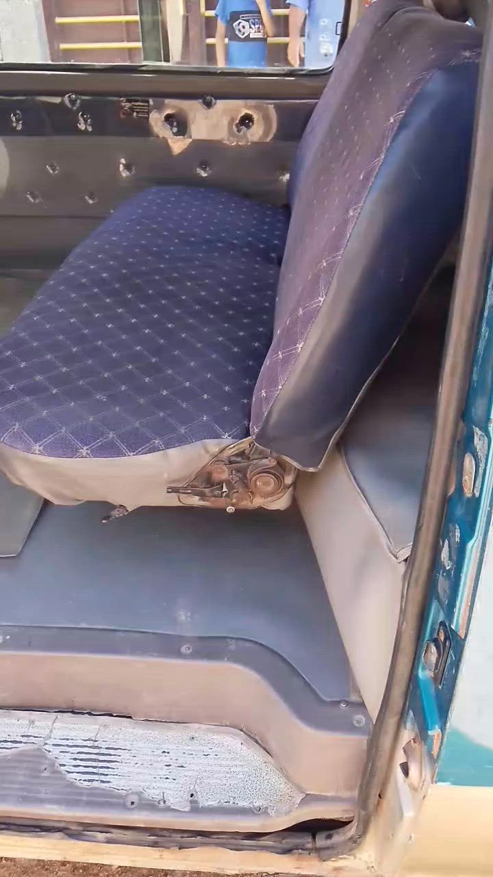 السلام عليكم بريجو 96للبيع كير مكينه اكسن خير من الله الكشر بلادي مابيهه صبغ الدواخل نظيفه حيل المكان ابو غريب الحصوه رقم الهاتف ***********//***********
