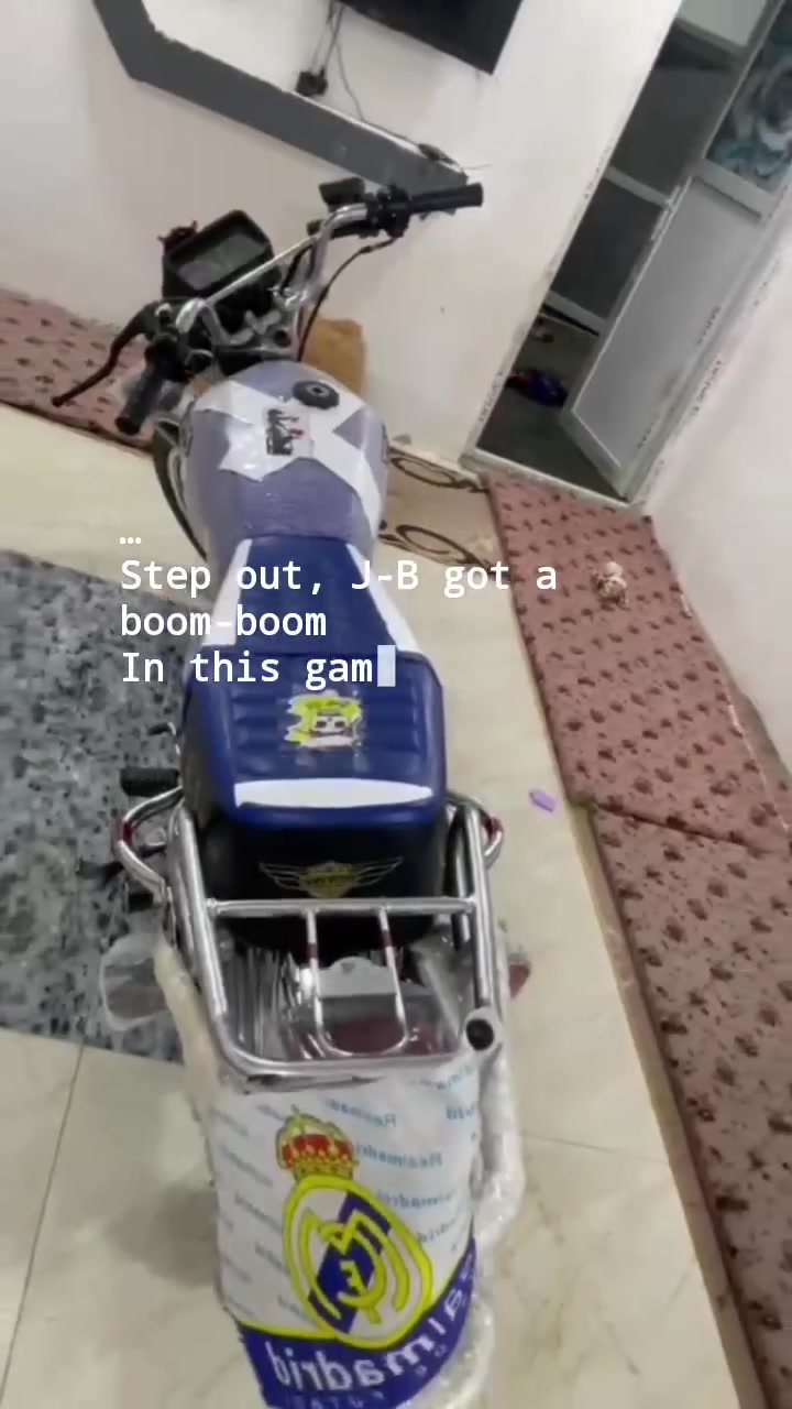 السلام عليكم سونك موديل 23 5كير نكره سلف محرك شرط سبانه مامضروب كهربائيات كله شغال بس ناقصه باتري تيرات نضيف دبلات نضيف  نشاط فول سعر ٥٣٥ بي شويه مجال رحمه عله موتاكم مو شراي لا تخابر ولا تراسل ولا تكسر بل سعر وتساب ***********
