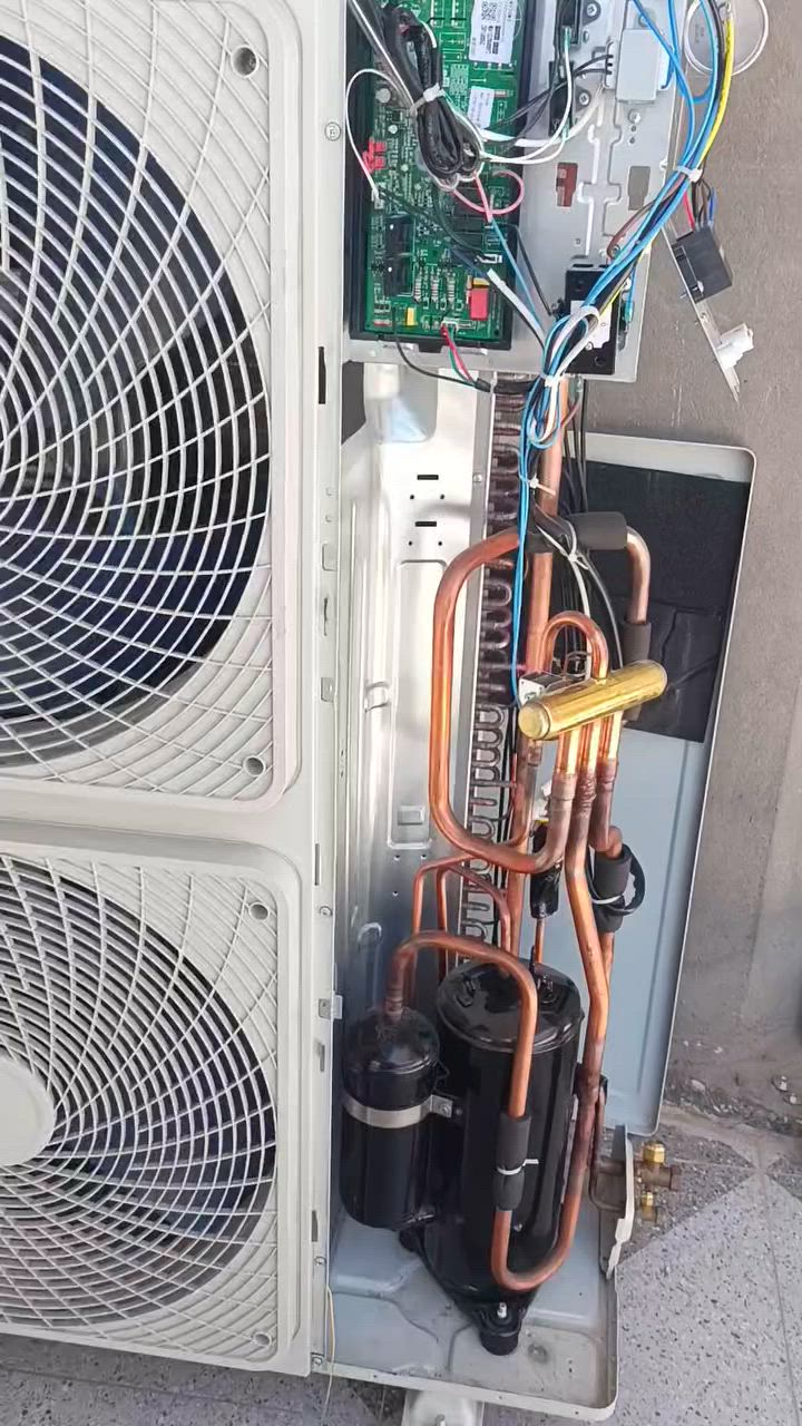 ⚡🔧 تبديل ضاغط جهاز تبريد 36000 BTU دبل فان ❄️

تم استبدال الضاغط وإجراء فاكيوم كامل للدائرة، ثم شحن الجهاز على الوزن الموصى به من الشركة المصنعة. ⚖️✅

بعد التشغيل تم التأكد من كفاءة الجهاز بقياس: ⚡ الفولتية ⚡ التيار ❄️ ضغط التشغيل

لضمان عمل الجهاز بأفضل أداء وكفاءة. ✅

📩 مستعدين لتبديل كافة أنواع الضواغط وبعمل هندسي احترافي، للتواصل مراسلتنا على الخاص.

المهندس حسين الزبيدي    /    ***********

..

