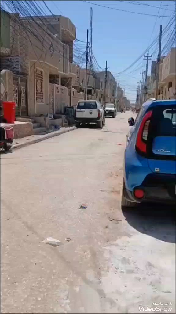 للبيع  بيت 50م طابق واحد بحي ميثم التمار قرب مستشفى الكفيل بناء جديد  قرار محكمه سند 25 خدمات كامله ماء كهرباء تبليط مجاري عرض الشارع 10متر الاستفسار *********** اني صاحب البيت مو مكتب
