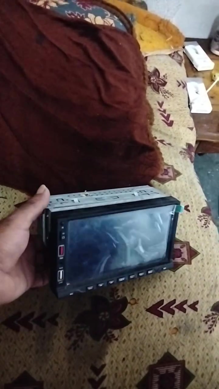 ***********

