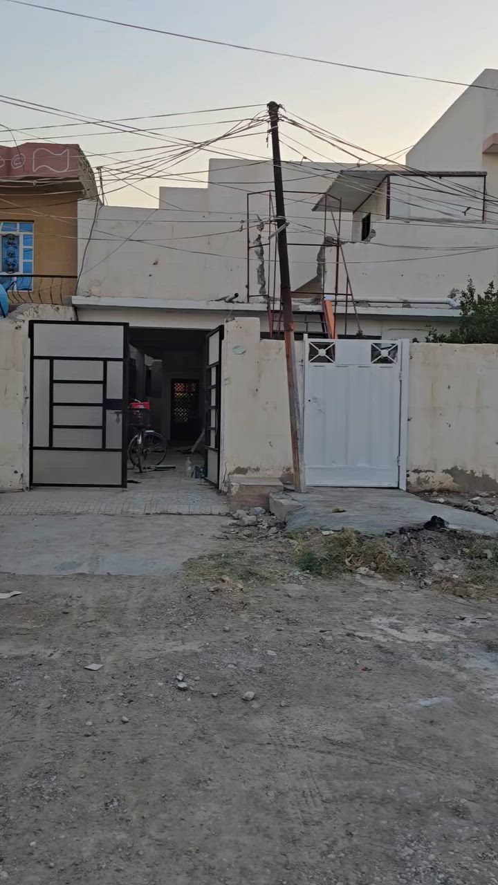 دارين للايجار
طابق ارضي (٣٠٠ متر ) 
طابق ثاني (١٩٠ متر )
بعقوبة التحرير الشارع الوسط 
مقابل إعدادية ديالى للبنين 
للاستفسار الاتصال على الرقم 
***********
