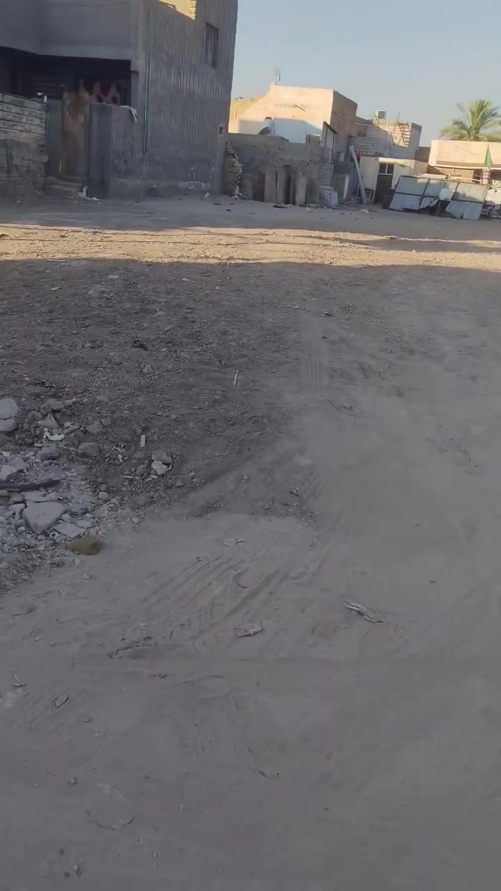 قطعه مساحتها500متر تجاريه قريبه الجسر الجديد اذا كمل خدمات كامله
العنوان كريطعه
طابو زراعي سند25 ملك صرف

مكتب وعقارات الوارث
***********
